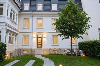 Einfamilienhaus kaufen in 76530 Innenstadt, Einfamilienhaus in der Baden-Badener Innenstadt mit Balkon und Garten