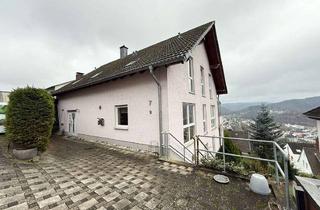 Haus kaufen in 58791 Werdohl, NEU: 317qm großes Zweifamilienhaus mit perfektem Blick über Werdohl von Balkon und Wintergarten!!!