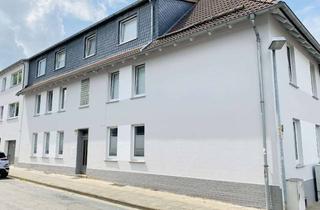 Mehrfamilienhaus kaufen in 38723 Seesen, Mehrfamilienhaus in ruhiger Lage Stadt Seesen vollrenoviert mit Garagen