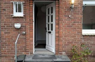 Haus mieten in 47829 Gartenstadt, KR Gartenstadt: Renoviertes Reihenhaus mit EBK, Garten und PKW-Stellplatz !