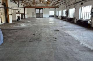 Gewerbeimmobilie mieten in Papenberg 24, 42859 Innen, Lagerhalle, Werkstatt