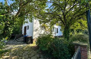 Grundstück zu kaufen in 40667 Meerbusch, Baugrundstück mit Altbestand in Südwest-Lage am Niederdonk in M.-Büderich!