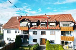 Wohnung kaufen in 88457 Kirchdorf, Helle 3-Zimmer-Dachgeschosswohnung mit Balkon & drei Stellplätzen