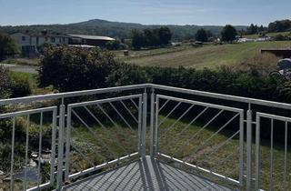 Wohnung mieten in 34292 Ahnatal, Erstbezug nach Sanierung - Helle 3,5-Zimmer Wohnung mit Balkon im 1. OG in Ahnatal-Weimar