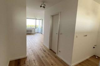 Wohnung mieten in Bahnhofstraße 13, 82178 Puchheim, 1-Zimmer Wohnung mit Balkon im 13. OG in Puchheim