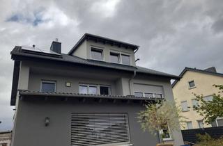 Wohnung mieten in Frankenstr. 36, 63868 Großwallstadt, 3,5-Zimmer OG-Wohnung mit Südbalkon in Großwallstadt