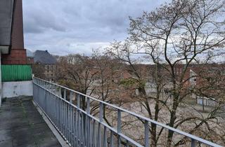 Wohnung mieten in Hippolytusstraße 11, 45899 Horst, Attraktive und vollständig renovierte 2-Zimmer-DG-Wohnung am Schloß Horst