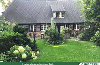 Haus kaufen in 23869 Elmenhorst, Liebevoll restauriertes Fachwerkhaus* Grdstck. 1.232 m²* zentral und dennoch idyllisch* Carport