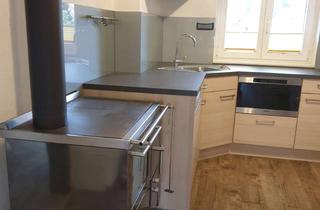 Immobilie mieten in Luisenstraße 39, 78112 St. Georgen, Hochwertig renovierte 1-Zimmer-Wohnung mit Balkon und Einbauküche (teilmöbliert) zu vermieten.