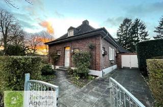 Wohnung mieten in 47809 Krefeld, Bezaubernde, freistehende Stadtvilla mit Garten am grünen Crönpark, Krefeld-Bockum, Glindholzstraße