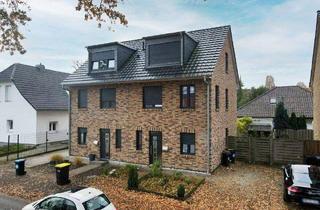 Doppelhaushälfte kaufen in 28309 Bremen, Bremen - Doppelhaushälfte mit 4 Zimmern und Stellplatz in Bremen-Osterholz