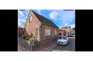 Einfamilienhaus kaufen in 25746 Heide, Heide - Charmantes Einfamilienhaus für Handwerker zu verkaufen