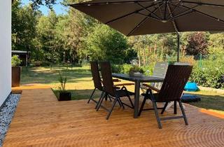 Haus kaufen in 31632 Husum, Husum - Doppel-Bungalow mit gr. Garten (auch Gewerbe mgl.)