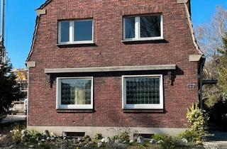 Haus kaufen in 47638 Straelen, Straelen - Haus freistehend mit zwei Einlieger Wohnungen Garten Stellplatz.