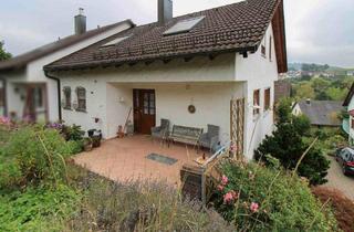 Doppelhaushälfte kaufen in 73529 Schwäbisch Gmünd, Schwäbisch Gmünd - Für Ihr Familienglück: Tolle DHH mit vorteilhaftem Grundriss, viel Platz und Einliegerwohnung