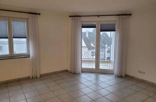 Wohnung kaufen in Brüderstraße 45, 42853 Innen, Helle und moderne 2-Zimmer Wohnung mit Balkon, Tiefgarage und Personenaufzug in Toplage