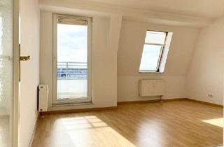 Wohnung kaufen in 09113 Schloßchemnitz, ++ Langfristig vermietete Dachgeschosswohnung mit Balkon in Schlosschemnitz ++