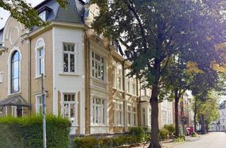 Wohnung kaufen in Beethovenallee 14 b, 53173 Bad Godesberg, Bonn - Bad Godesberg - Stilvolle Denkmal-Maisonette mit Dachterrasse im Villenviertel