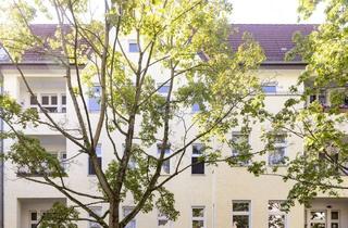 Wohnung kaufen in Amendestraße 29, 13409 Reinickendorf, Investieren in Reinickendorf: Charmante 2-Zimmer-Altbauwohnung mit Balkon, in ruhiger Lage!