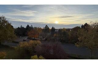 Wohnung kaufen in 30880 Laatzen, Renovierungsbedürftige 2-Zimmer-Eigentumswohnung im 3. Obergeschoss