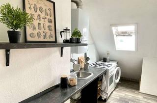 Wohnung mieten in Celler Str. 15, 30161 Mitte, Gemütliche Dachgeschosswohnung mit zwei Zimmern in zentraler Lage Hannovers!