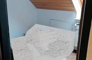 Wohnung mieten in 90522 Oberasbach, Dachgeschosswohnung zur Miete in Oberasbach - Ortsrand