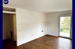 Wohnung mieten in Langenrain 14, 78224 Singen, Renovierte 2 Zimmer + Tageslichtbad mit Dusche + neuer Boden + Balkon mit Blick ins Grüne