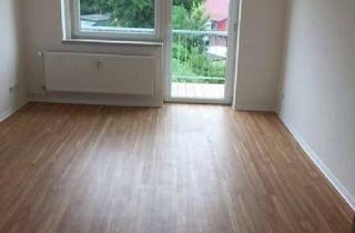 Wohnung mieten in Friedensstraße 14, 18442 Niepars, Helle 3-Raumwohnung mit Balkon und Tageslichtbad