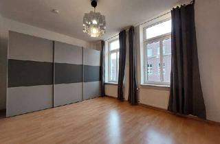 Wohnung mieten in 19053 Altstadt, Ihr Rückzugsort: 2-Zimmerwohnung mit Balkon und Einbauküche