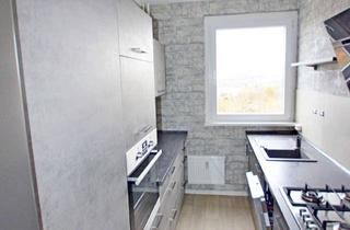 Wohnung mieten in Otto-Grotewohl-Straße, 06526 Sangerhausen, Einbauküche! 3-Raum-Wohnung mit Dusche, Aufzug, PKW-Stellplatz! Bezug sofort möglich!