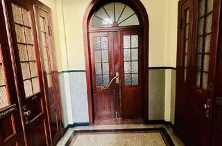 Wohnung mieten in Jahnstrasse 13, 19055 Schelfstadt, Besichtigung 19.12. / 20.12. (11-13h) TOP Lage, sanierter Altbau, sehr hell , S/W Balkon, EBK