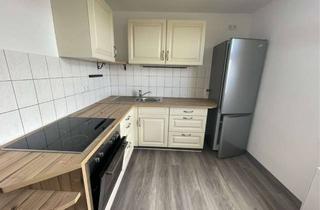 Wohnung mieten in Hauptstraße 70, 08427 Fraureuth, Dachgeschosswohnung in Fraureuth mit Einbauküche