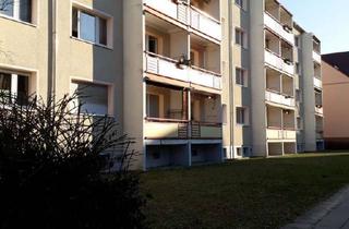 Wohnung mieten in Comeniusstraße, 03044 Schmellwitz, Renovierte 3-Raumwohnung mit Balkon in ruhiger Stadtlage