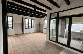 Penthouse mieten in Schöne Aussicht 25, 42369 Ronsdorf, Penthouse in kernsanierter Bandfabrik, originaler Dielenboden, offene Deckenbalken, Loggia