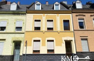 Haus kaufen in 56727 Mayen, Großzügiges Haus in Mayen mit Garage & Keller: Viel Platz für Ihre Ideen