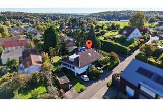 Haus kaufen in 78465 Konstanz, Familien aufgepasst: bezugsfreies EFH mit ELW, großem Garten und Garage in Konstanz-Litzelstetten