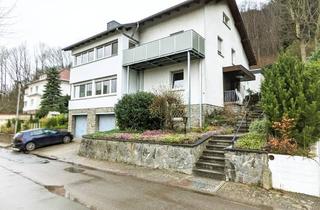 Haus kaufen in 32457 Porta Westfalica, Zweifamilienhaus mit Aussicht und vermieteter Einheit – Ideale Teilfinanzierung & sofort beziehbar