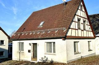 Einfamilienhaus kaufen in 96196 Wattendorf, Charmantes kleines Einfamilienhaus mit Scheune! Sofort frei!