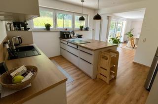 Haus kaufen in 66589 Merchweiler, Attraktives Zweifamilienhaus in Merchweiler-Wemmetsweiler