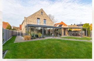 Haus kaufen in 26721 Conrebbersweg, Familientraum mit Weitblick: Modernes Haus mit großem Garten