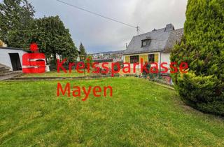 Einfamilienhaus kaufen in 56727 Mayen, Gepflegtes Einfamilienhaus in Mayen mit Garten und zwei Garagen