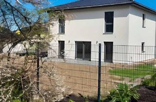 Villa kaufen in 01587 Riesa, Neugebaut und sofort bezugsfertig! Schicke Stadtvilla in Riesa!