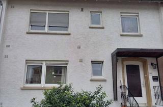 Haus mieten in Scheffelstrasse 17, 74889 Sinsheim, Schönes Reihenmittelhaus mit neuer Fernwärme-Heizung, Garten, Tageslichtbädern u. zwei Balkone