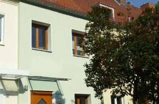 Haus mieten in 06118 Halle, Charmantes Reihenmittelhaus mit Terrasse & Garten in Halle‑Trotha