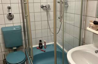 Wohnung kaufen in 47055 Wanheimerort, Verhandelbar, freistehend! Helle 2-Zimmer Wohnung im 2. OG in Duisburg-Wanheimerort, Fischers. 39.