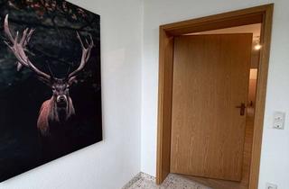 Wohnung mieten in Üssinghäuser Straße 10, 37181 Hardegsen, Helle 3-Zimmer-Wohnungen mit ca. 83 m² in Üssinghausen