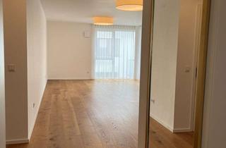 Wohnung mieten in Schleifbrückenstraße 19, 73430 Aalen, Luxuriöse 4,5-Zimmer-Wohnung in Aalen Stadtgarten: Stilvolles Ambiete mit viel Licht, Luft und Sicht