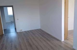 Wohnung mieten in Eichbergweg 16, 02699 Königswartha, Charmante 4 - Zimmer-Wohnung mit sonnigem Balkon im 3. OG
