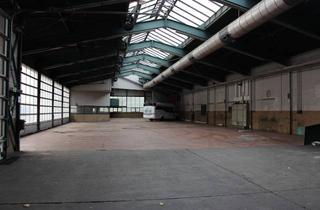 Lager mieten in 68163 Neuostheim, Hallenstellplatz für Boote auf Anhänger