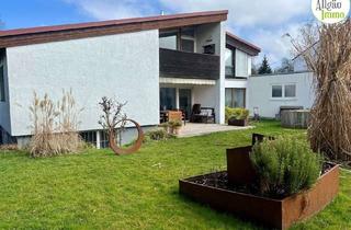 Einfamilienhaus kaufen in 87700 Memmingen, Attraktives Einfamilienhaus in gefragter Lage mit großzügigem Wohnraum und Nebengebäude